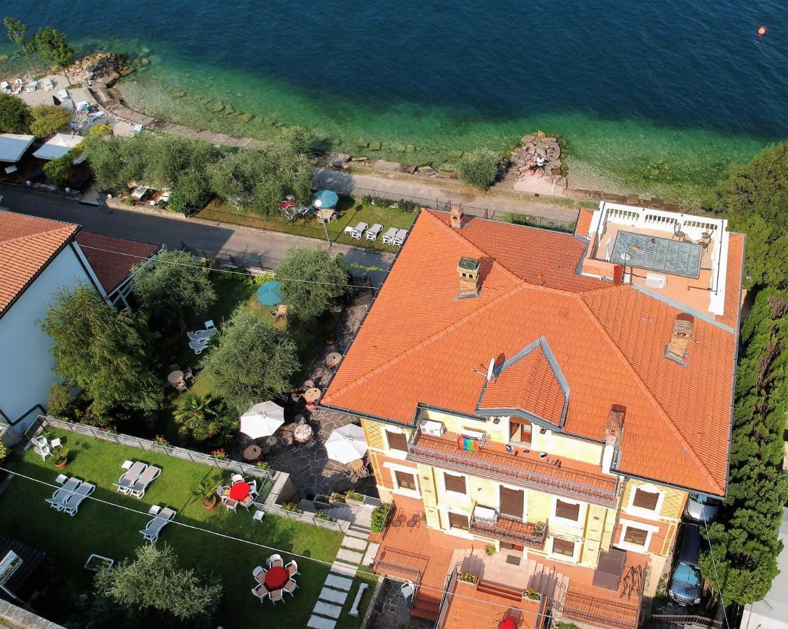 Villa Torre - Atmosfera Romantica برنزوني سول جاردا المظهر الخارجي الصورة