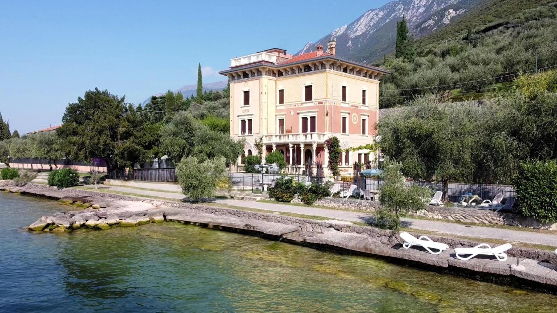 Villa Torre - Atmosfera Romantica برنزوني سول جاردا المظهر الخارجي الصورة