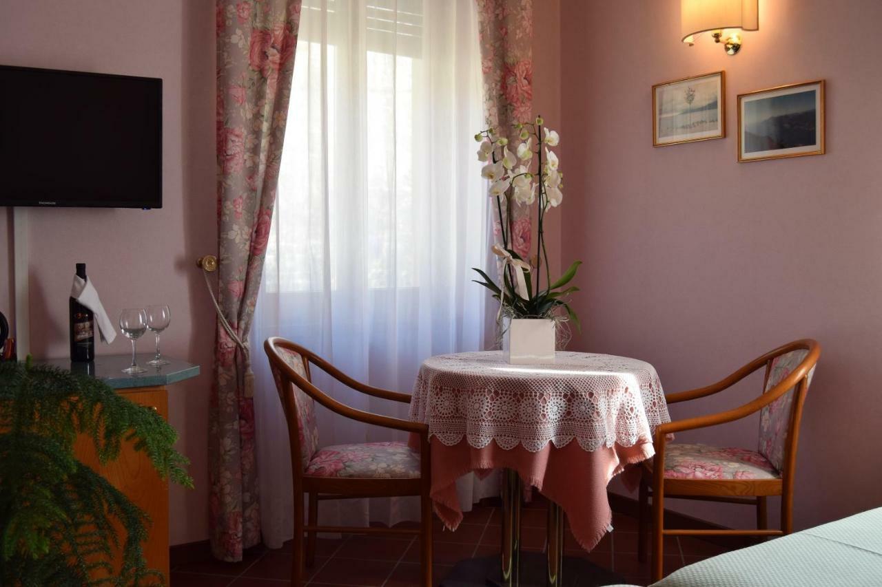 Villa Torre - Atmosfera Romantica برنزوني سول جاردا المظهر الخارجي الصورة