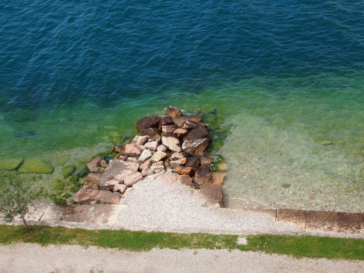Villa Torre - Atmosfera Romantica برنزوني سول جاردا المظهر الخارجي الصورة