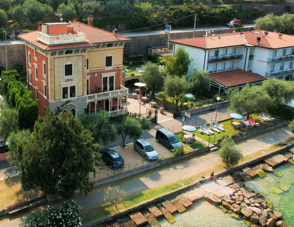 Villa Torre - Atmosfera Romantica برنزوني سول جاردا المظهر الخارجي الصورة